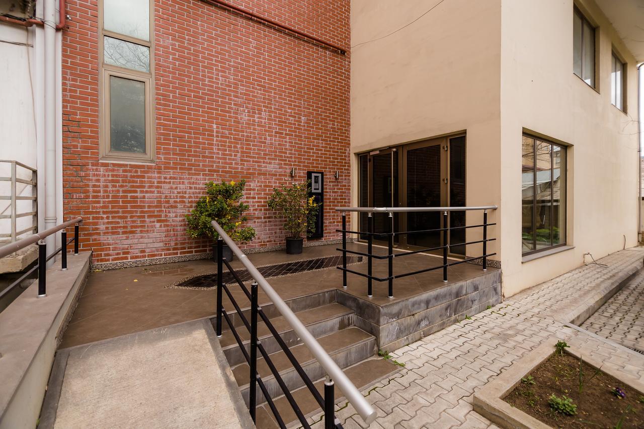 Dat Exx Apartments ティビリシ 部屋 写真